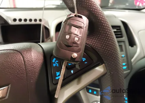 2016 Chevrolet Sonic Ls Auto z USA, uszkodzony, nr VIN 1G1JA6SH2G4174462